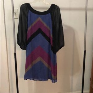 Medium dress with ruffles